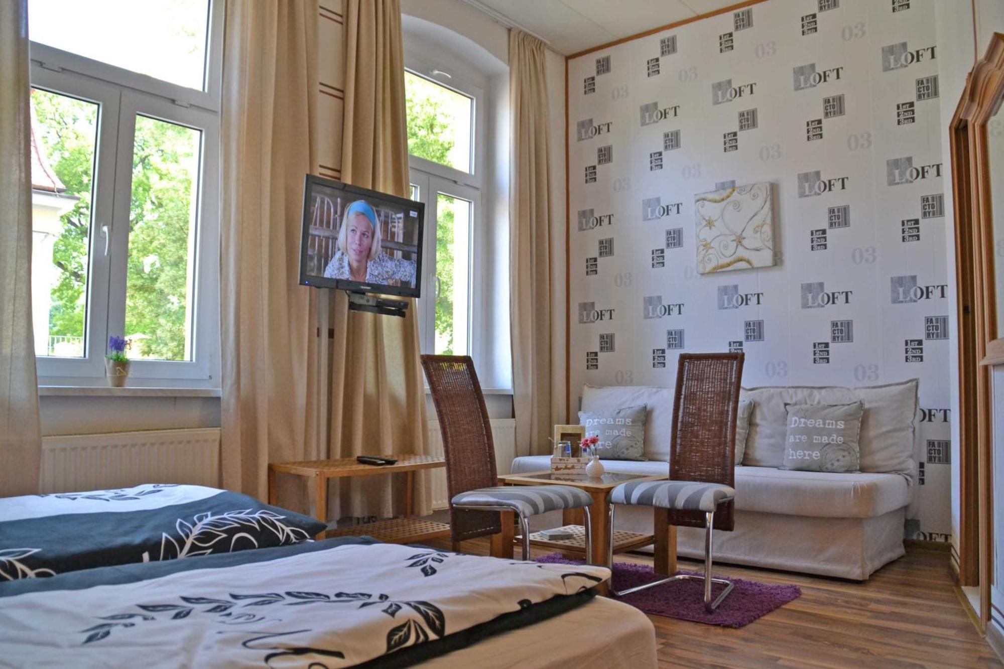 Pension Zur Neisse Губен Экстерьер фото