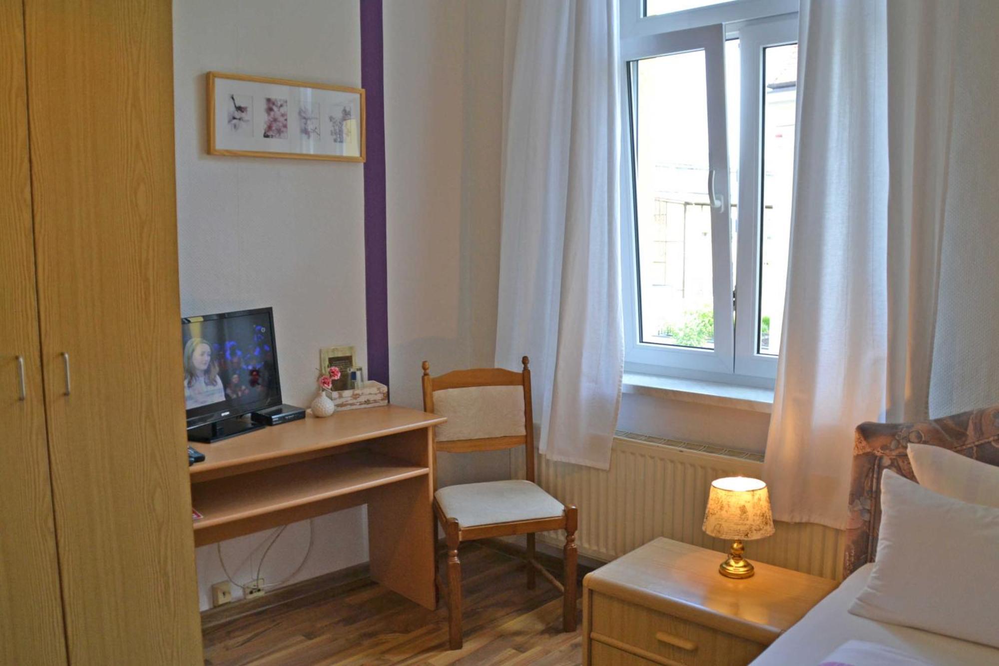 Pension Zur Neisse Губен Экстерьер фото