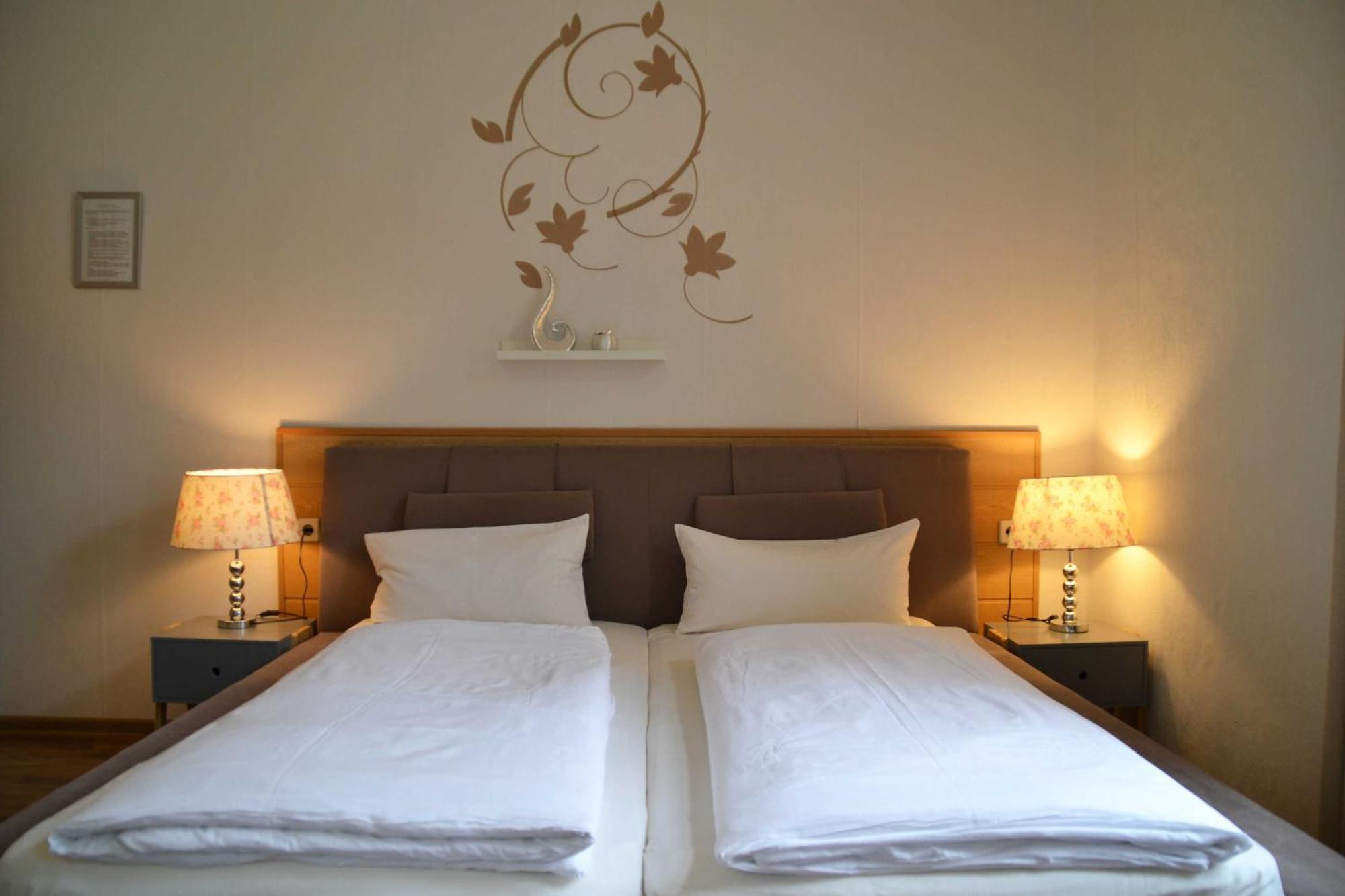 Pension Zur Neisse Губен Экстерьер фото